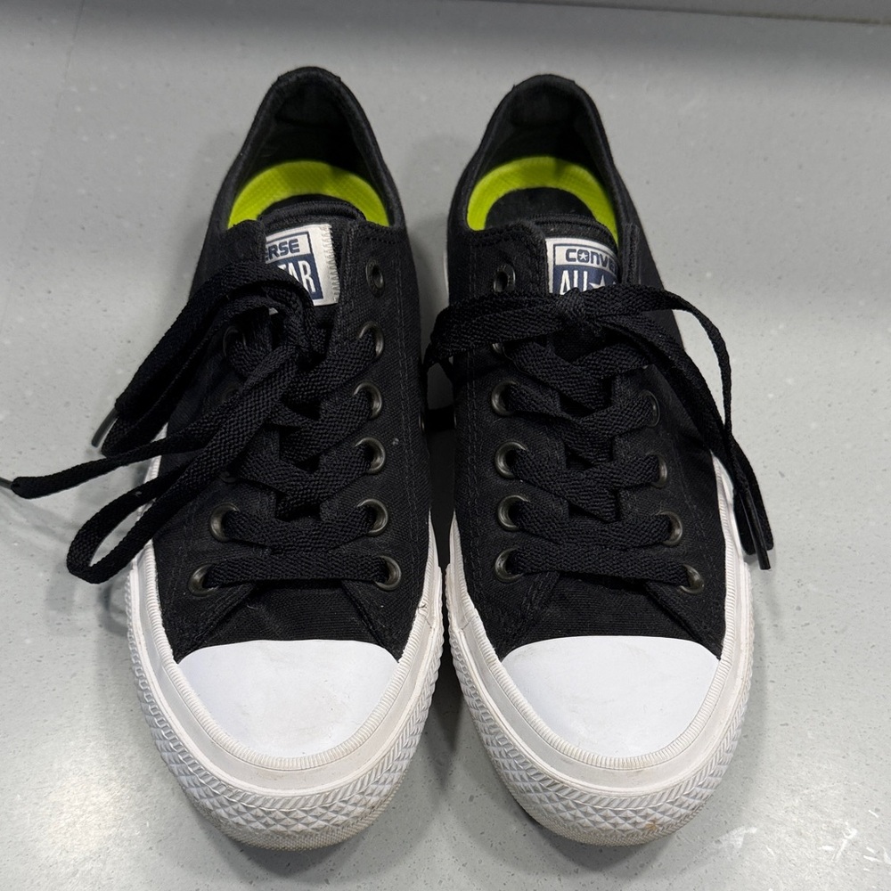 Converse All Stars, women’s size 7 - Picture 2 of 10